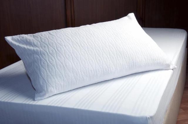 床垫|硬床好还是软床好？睡错的人腰都被害惨了……