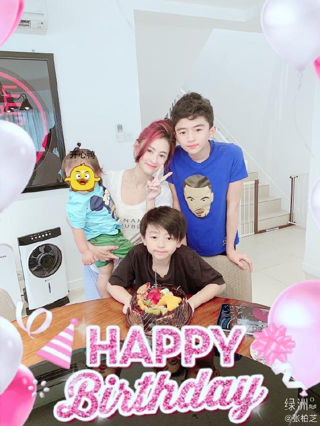 张柏芝首晒全家福，三胎儿子天生黄发，生父疑似外国人电影工厂