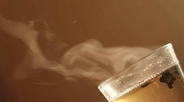 你的育儿经:被开水烫伤了怎么办?一分钟教你快速急救