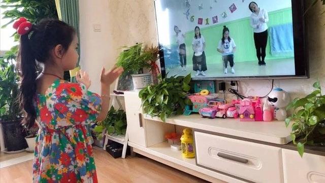 你的育儿经|隔屏不隔爱，天桥区金色悦城幼儿园的幼师们在线唱跳庆“六一”