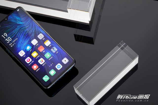 #勇哥科技#和朋友开黑卡顿当然不行!换台爽快一点的吧