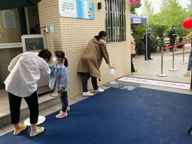 [你的育儿经]海宁81所幼儿园，今天，终于开学……第一天，哈哈哈哈哈