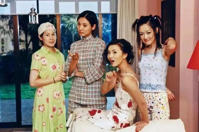 翻拍版《涩女郎》正式杀青，重庆妹子殷桃演的新“万人迷”能让观众满意吗？|电影工厂