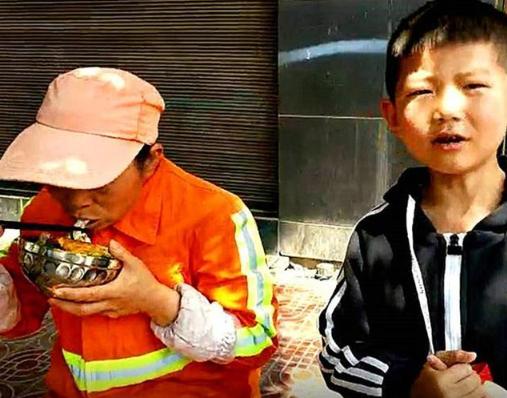 「你的育儿经」“妈，能别给我丢人吗”孩子在家长会上的话，撕开底层家庭的心酸