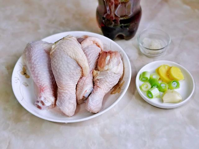 可乐鸡腿，咸甜风味，老人小孩全喜欢吃，做法简单包教包会