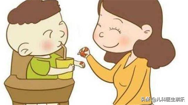 超级宝妈■宝宝在什么时候就可以自己用杯子了？