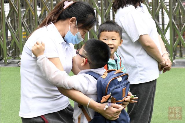 超级宝妈|“神兽”返园!直击成都高新区幼儿园复学第一现场
