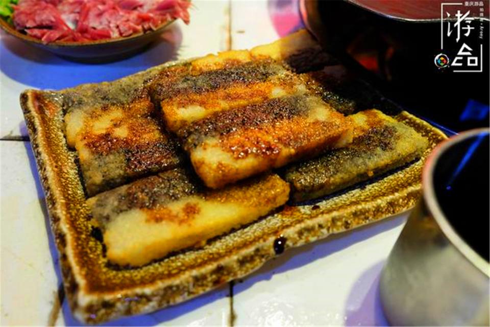 美食|重庆特有的5种“红色”美食：火锅小面麻辣领衔，还有一种很甜蜜