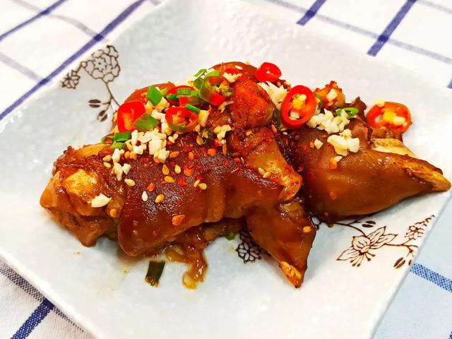 猪蹄这样做，软而不烂，肥而不腻！香糯可口，入口即化！家人超爱吃