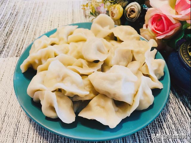 白萝卜做饺子，不要焯水了！教你3招去辛辣，鲜香味美还不出水