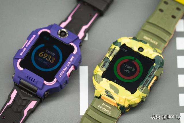 旗舰对决-为何近一倍差价？360儿童手表S2与小天才Z6横评