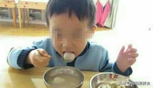 安全港|3岁女儿鱼刺卡住喉咙，妈妈第一时间这样处理，医生赞不绝口