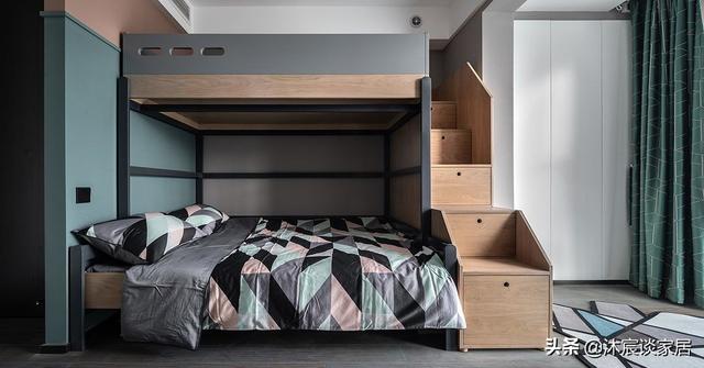 夫妻俩二次装修一切从简，吸取教训新家以灰色为主，室内简洁清爽