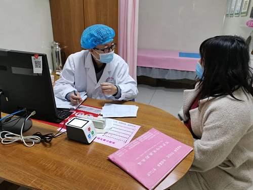 【超级宝妈】宝鸡市妇幼保健院率先开设第一个产前分娩镇痛门诊,为孕妈妈“排忧解痛”