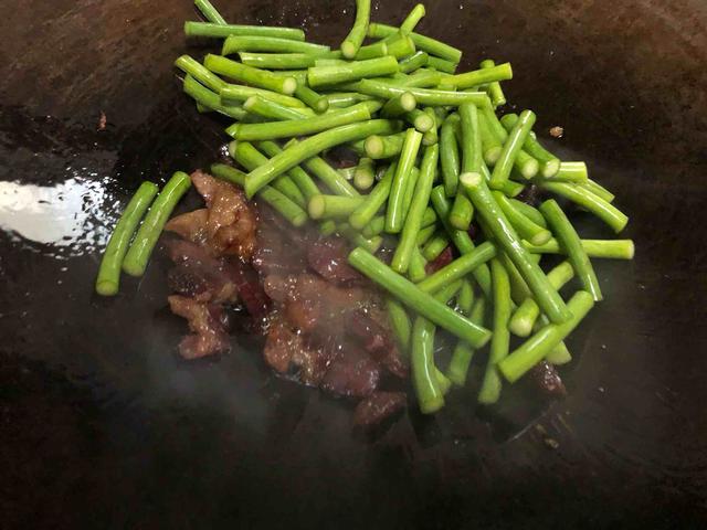 你的育儿经▲它含8种氨基酸，家里条件不好也要给孩子吃，每周吃1次，身体棒