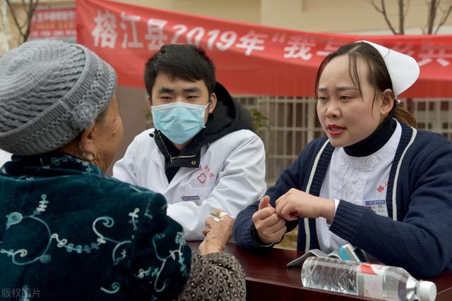 患高血压30年，得过1次脑梗，如四世同堂！有一个长寿秘诀