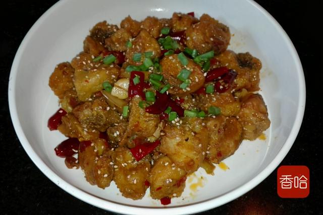 草鱼这样做味道超级赞，鲜嫩无腥味，香辣可口又开胃