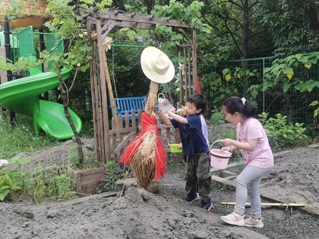 游戏|自己设计自己制作，这群幼儿园娃爱上农耕游戏