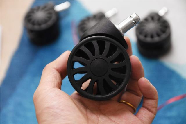 又被老罗种草了，入手网易严选人体工学椅半月，是偷懒神器吗？