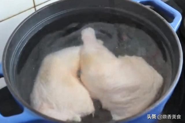 冬至包馄饨，还是这种味的好吃，鲜香又滑嫩，一口一个香，真过瘾