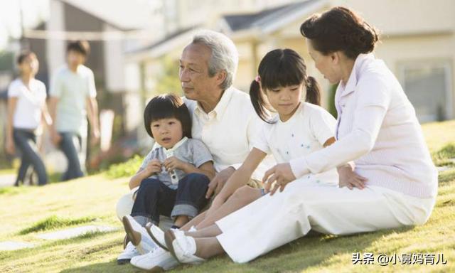 【超级宝妈】婆婆护孙心切，妈妈失望至极连捅自己七刀，隔代亲真的错了吗？