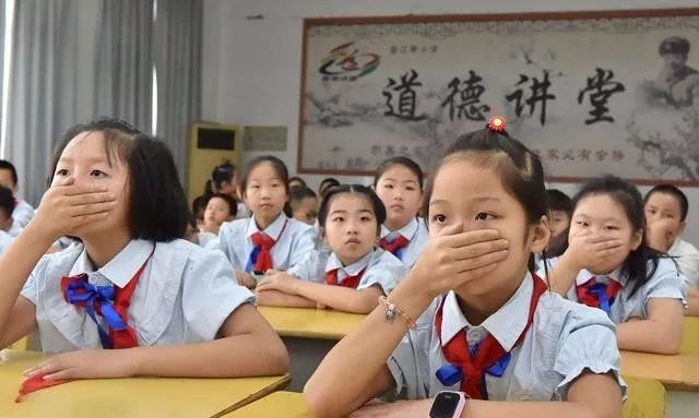 「暖先生格调」24省开学时间公布，学校会利用周末和暑假补课吗？教育部：不会！有4个原因