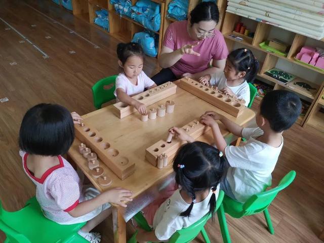 齐鲁东营资讯|亲亲宝贝欢迎“回家”——广饶街道中心幼儿园的开园第一天