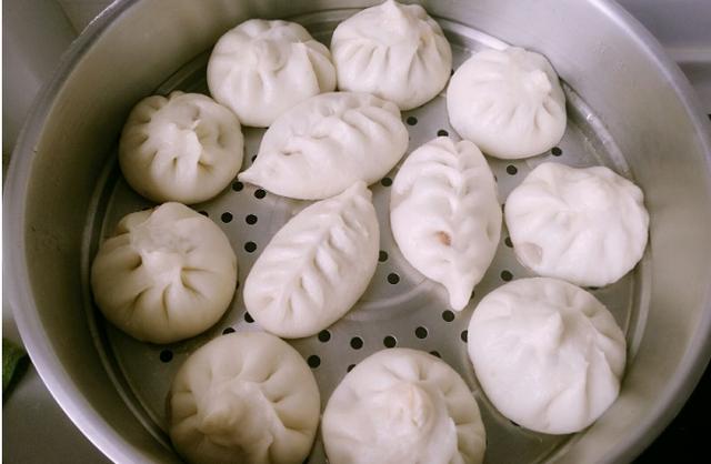 冬天进补，鸡鸭鱼肉靠边站，这肉是贵了一点，但再穷也要给孩子吃