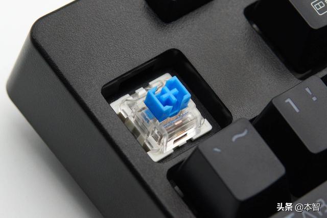 防水换轴啥都有 超频三GI801黑曼巴游戏机械键盘体验