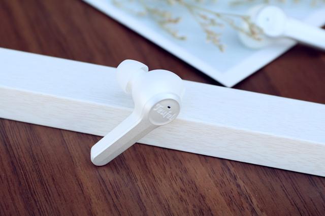 把操作做到小学生都能上手即用，德国版AirPods半个月体验