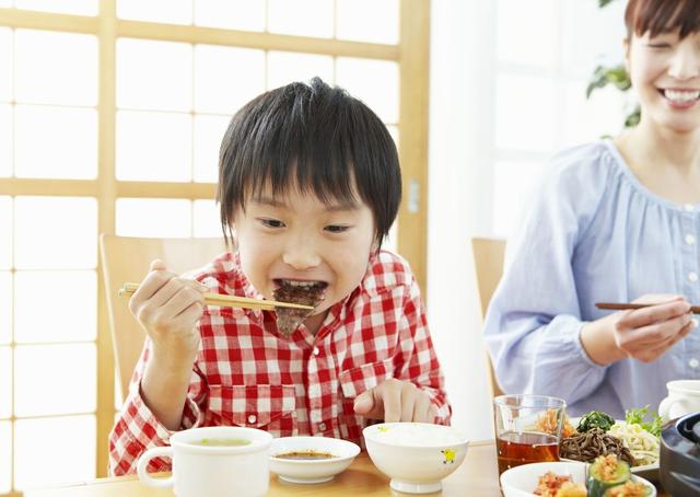 「超级宝妈」开学在即，卡通便当让孩子爱上吃饭、均衡营养，还能培养动手能力