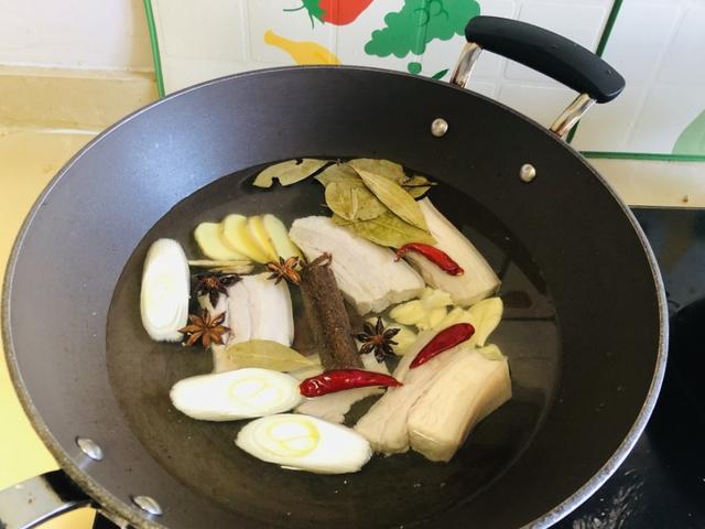 卤肉|做卤肉没有那么麻烦，配方来了