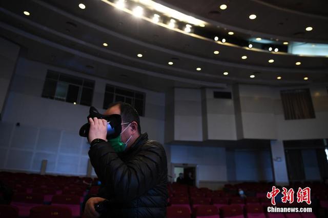 中国日报网@云南上线首个5G+VR隔离探视系统