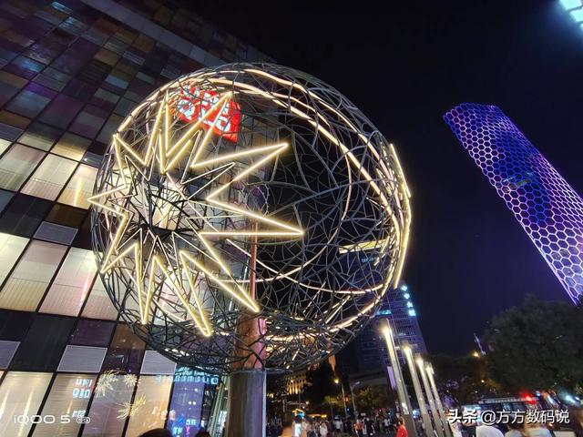 综合素质依旧是5G手机的重点，这三款旗舰打造“均衡”式体验