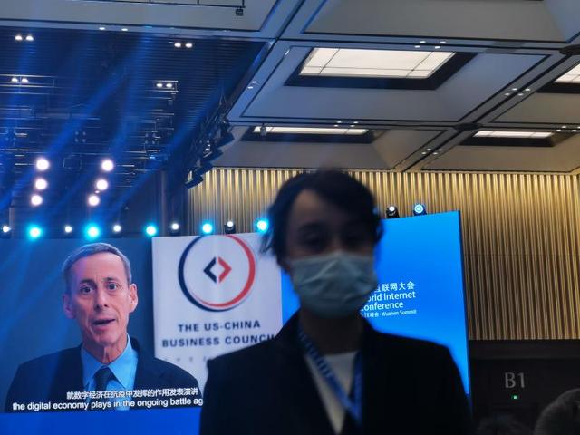 世界互联网大会上，大佬多在视频里，自信却在三个故事里……