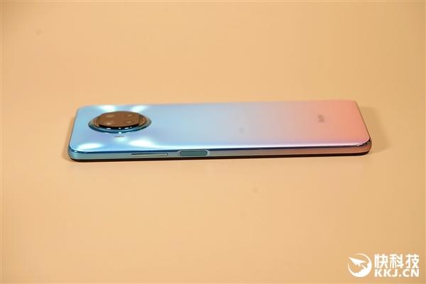 新一代1亿像素！Redmi Note 9 Pro湖光秋色开箱图赏