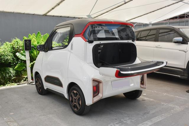 用户满意度第一，总行驶里程达4亿里，5万多的E200真成功了