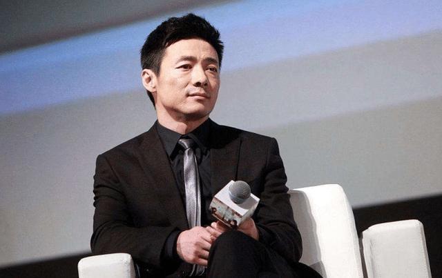 带翅膀的蜗牛|他当过赵薇、黄晓明的班长，拿奖到手软，却从不上综艺不玩微博