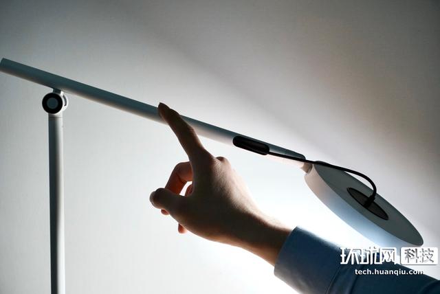 看护|小白智能看护灯开箱：让心意发光，让关爱留“影”