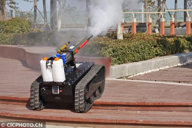 #新华社#山东烟台：智能消杀机器人助力防疫