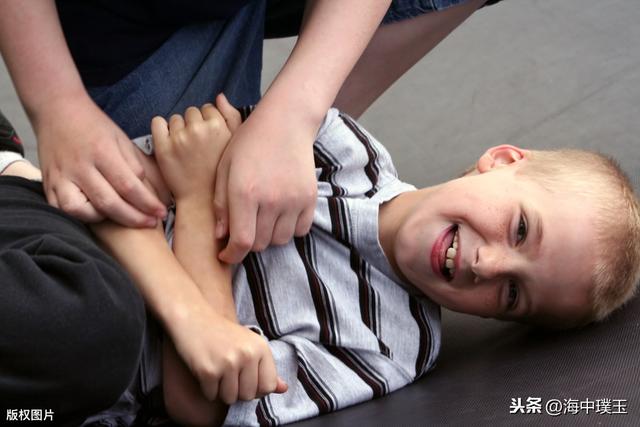 超级宝妈：对付熊孩子懒床，我用五步法轻松制胜