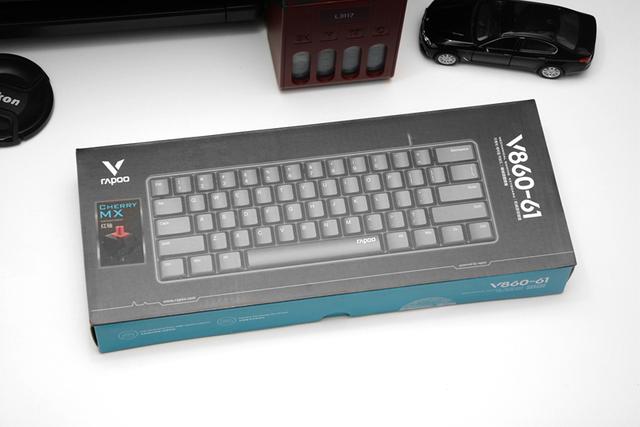 樱桃轴、加厚PBT键帽，雷柏的第一款60%机械键盘没让我失望