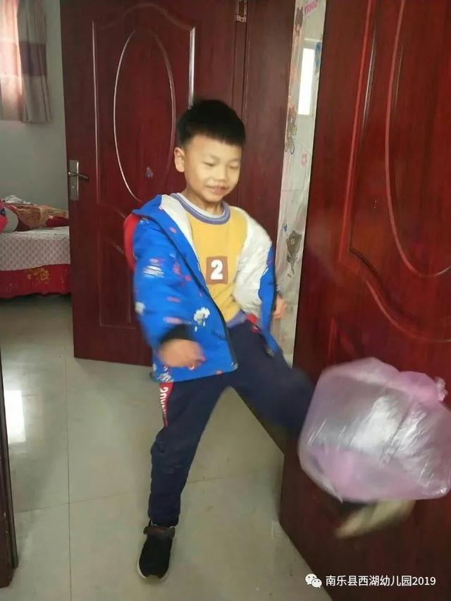 「你的育儿经」【南乐县西湖幼儿园】家园共育之（七十六）亲子居家抗疫情，家园牵手共陪伴