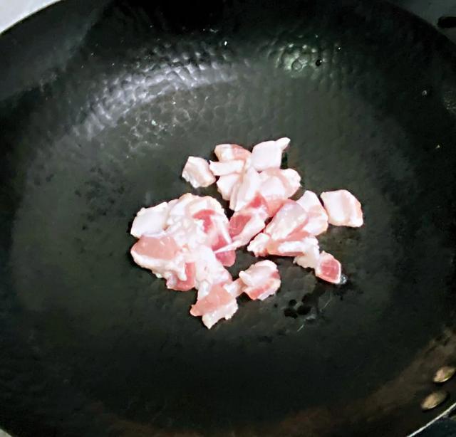 星星点灯|【孕妇食谱】猪油渣土豆泥，绵沙香软，口口香脆，连吃三天不会烦