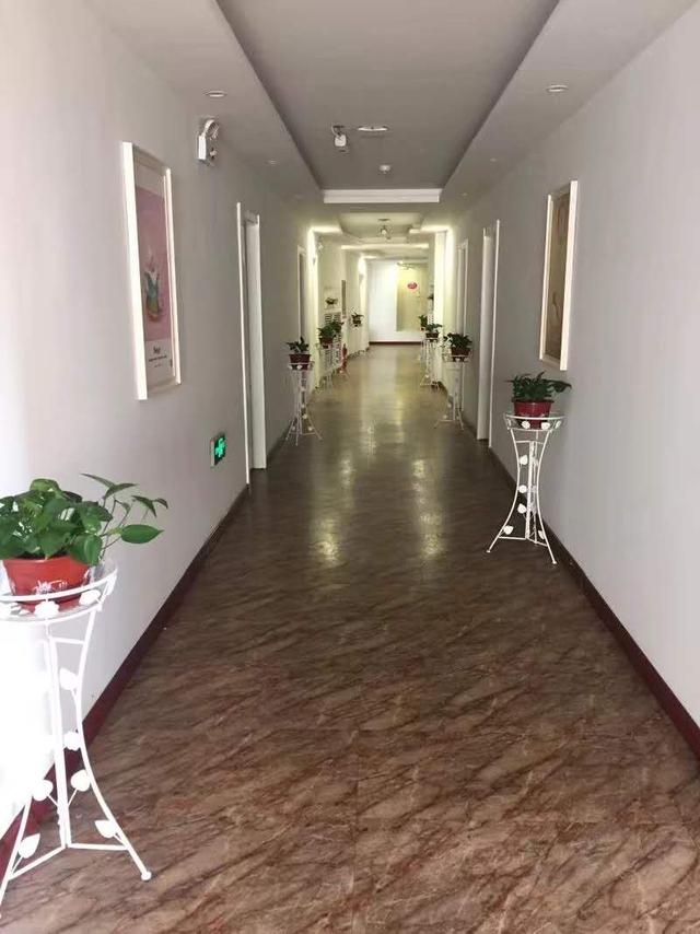 超级宝妈|月子中心PK住家月嫂，二胎宝妈亲身历告诉你哪个好