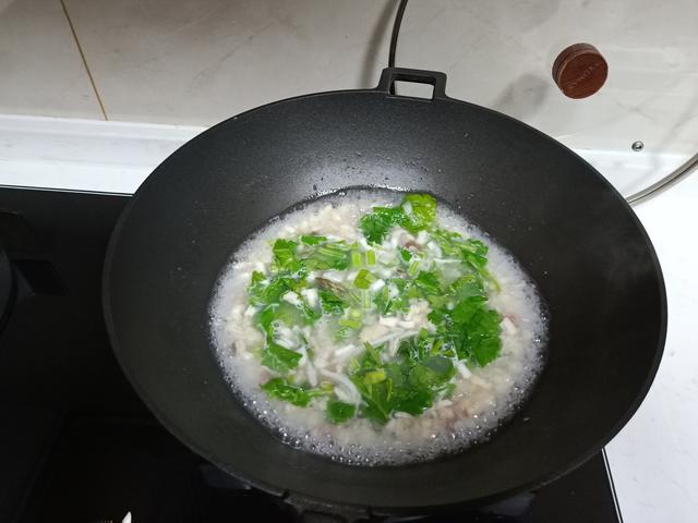 中老年人晚餐一定要吃它，好吃易消化，做法贼简单，味道鲜掉毛