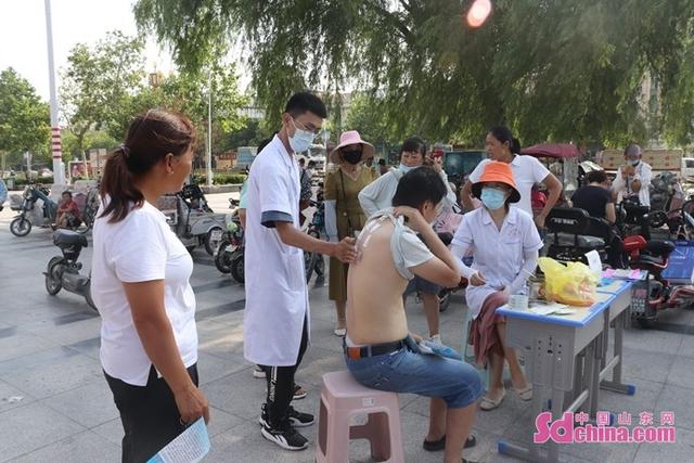 伏贴|曹县中医院开展冬病夏治“三伏贴”义诊活动