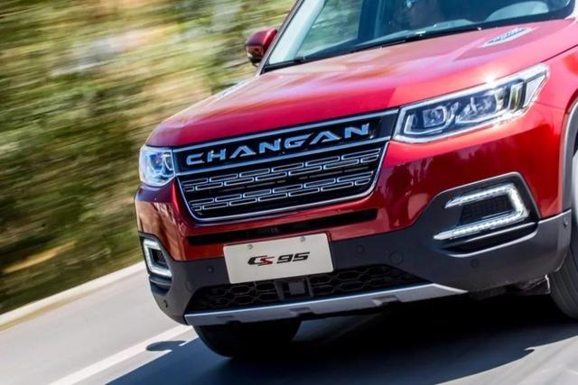 20万也能买中大型SUV？这几款车空间堪比“大床房”