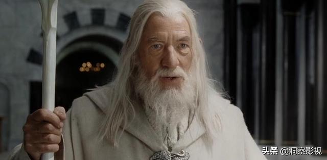 资讯早知道▲《哈利波特》里的校长，当然不是《X战警》的万磁王！
