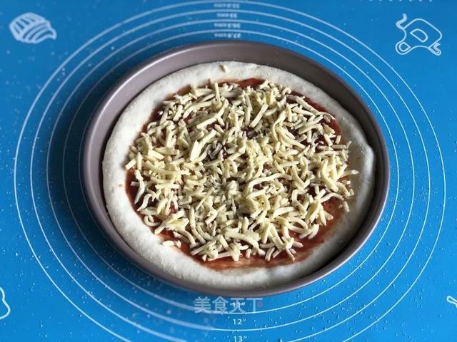 自制家庭版披萨，真材实料，好吃又健康！一点不比餐厅卖的差